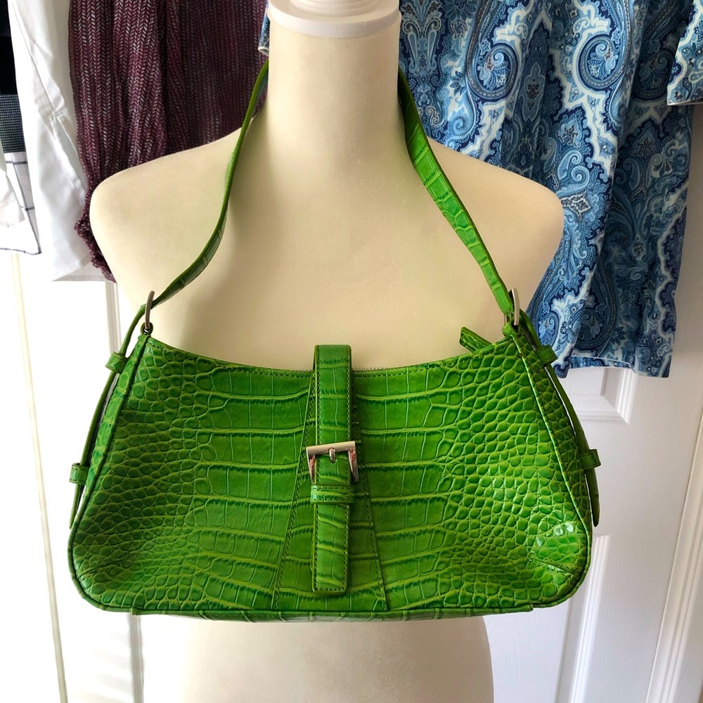 Vintage BCBG Paris Patent Faux Croc 🐊 Bag